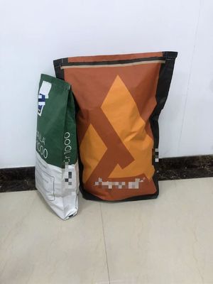 Sacs en papier à étanchéité thermique d'épaisseur personnalisée avec fermeture de fond pincée